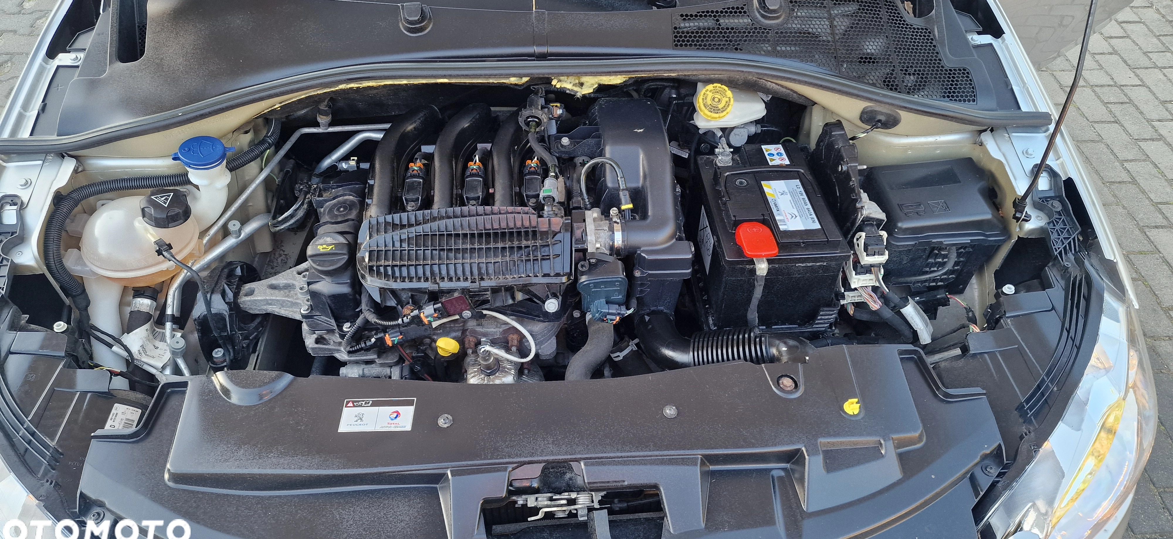 Peugeot 301 cena 23500 przebieg: 52500, rok produkcji 2013 z Gniezno małe 106